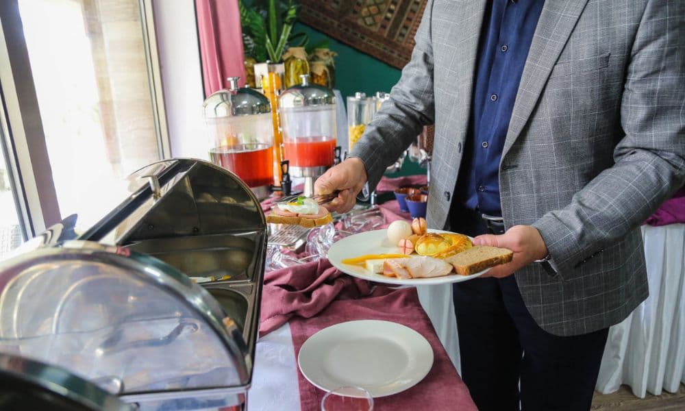 Corporate Lunch Catering with Customized Menus